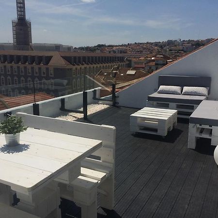 A Terrace On A Topfloor With A View Lissabon Exterior foto