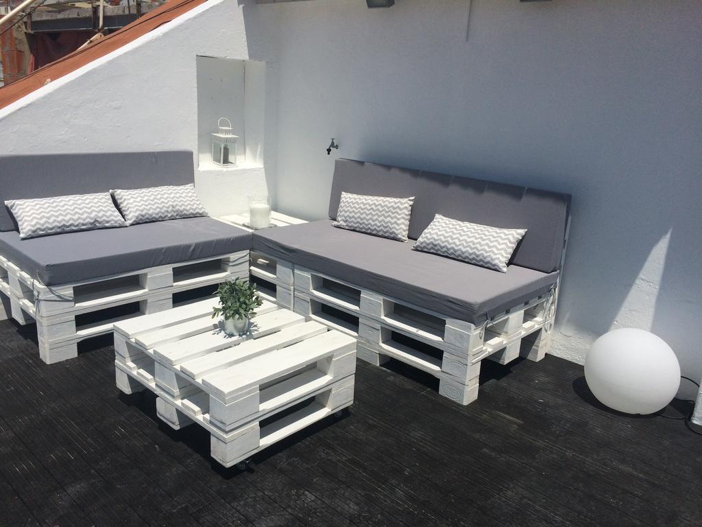 A Terrace On A Topfloor With A View Lissabon Exterior foto